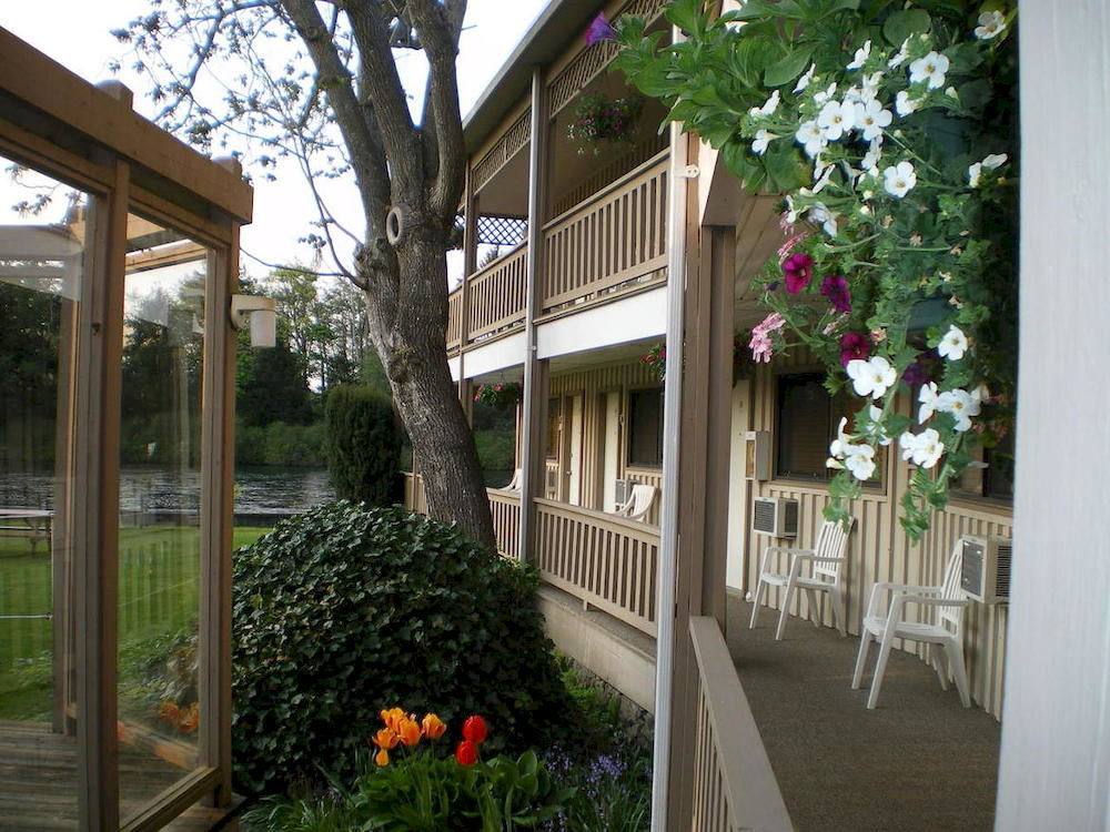 Campbell River Lodge Εξωτερικό φωτογραφία