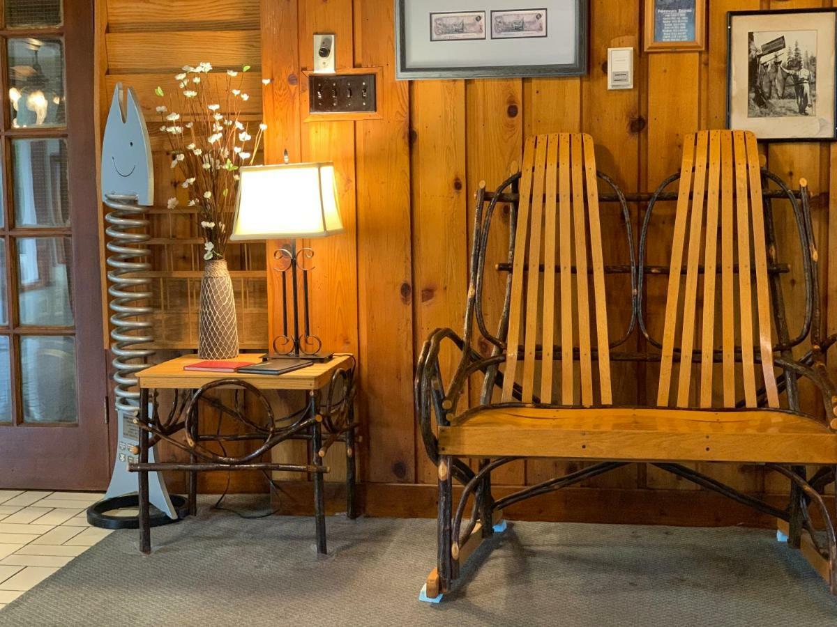 Campbell River Lodge Εξωτερικό φωτογραφία